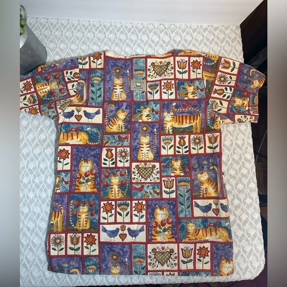Cottonality Whimsical Cat Scrub Top Small - Picture 2 of 13